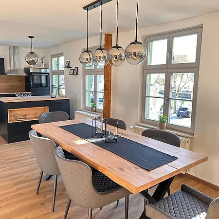 Hafenapartment Schipperhus Mit Wasserblick * Stralsund